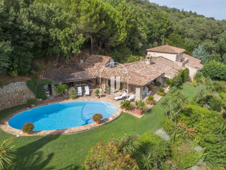 Maison La Garde-Freinet - 5 chambres - 245m²