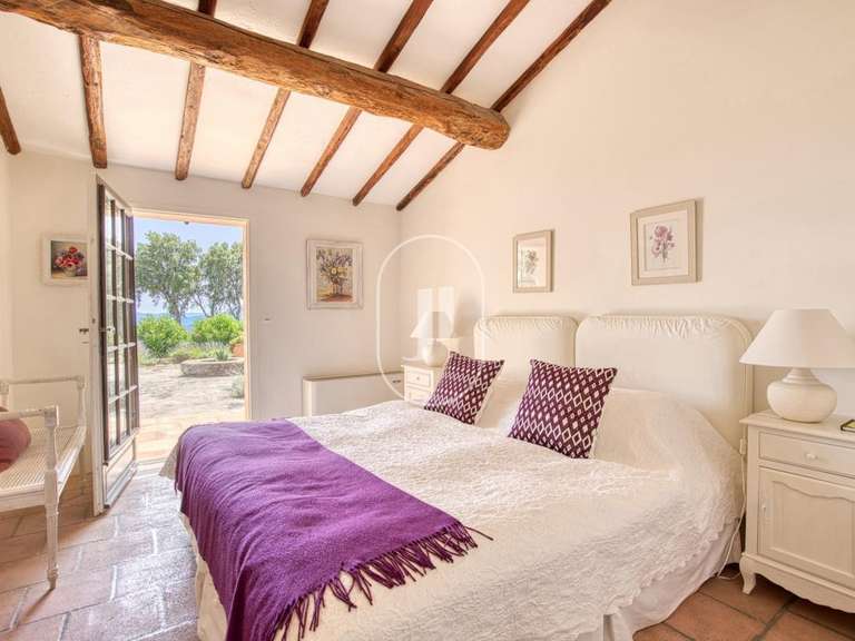 Propriété La Garde-Freinet - 4 chambres - 210m²