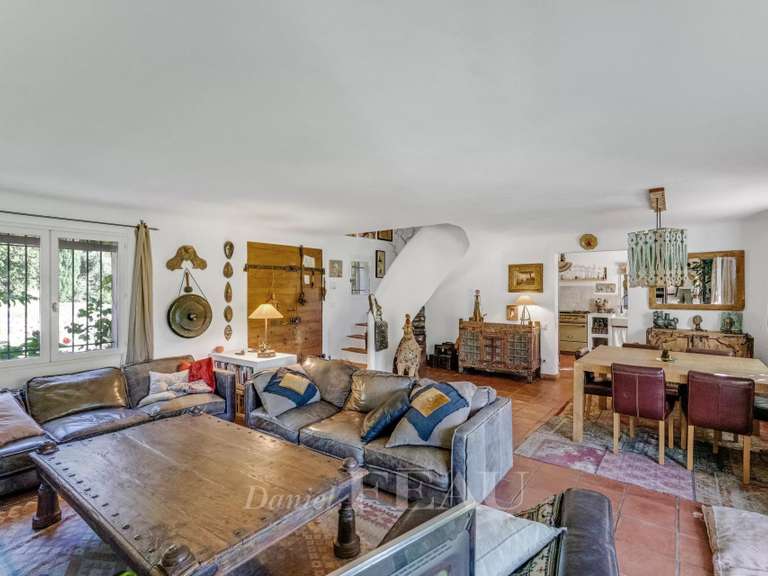 Propriété La Garde-Freinet - 3 chambres - 180m²