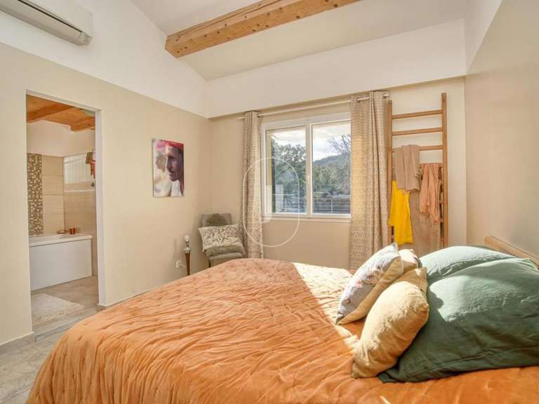 Propriété La Garde-Freinet - 4 chambres - 160m²