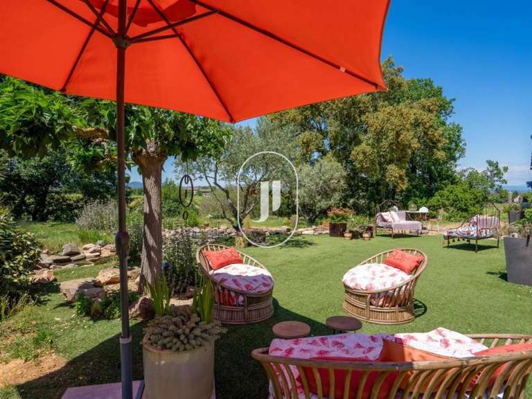 Propriété La Garde-Freinet - 4 chambres - 160m²