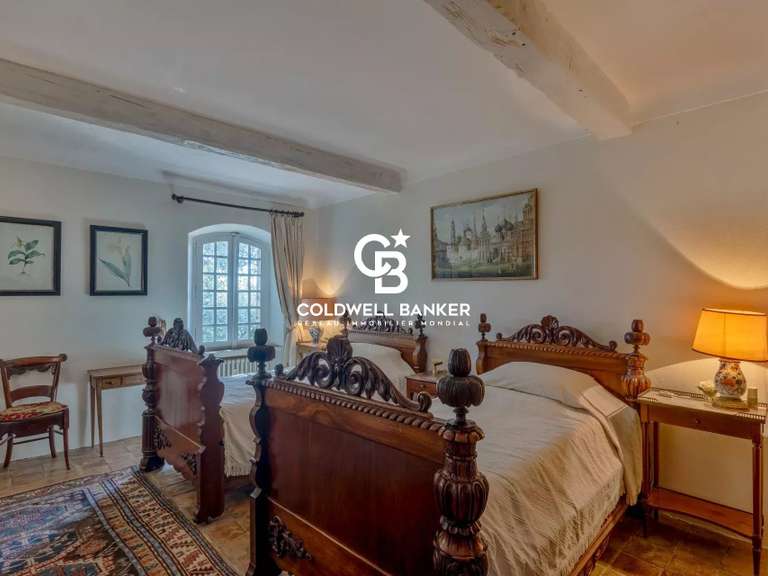 Propriété La Garde-Freinet - 12 chambres - 610m²