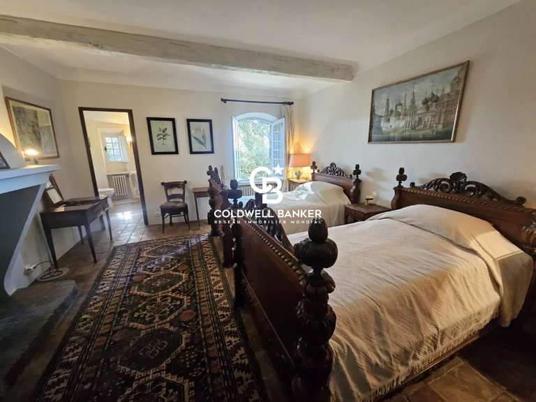 Propriété La Garde-Freinet - 12 chambres - 610m²