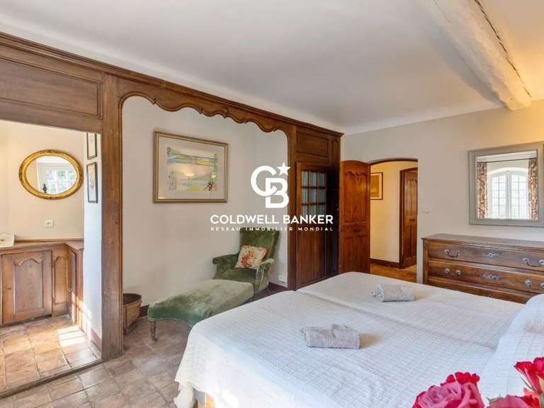 Propriété La Garde-Freinet - 12 chambres - 610m²