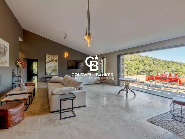 Propriété La Garde-Freinet - 12 chambres - 720m²