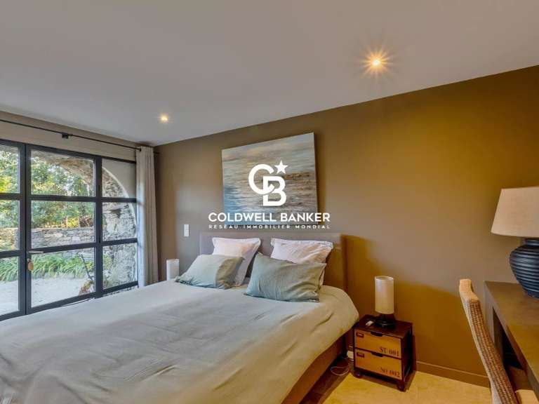 Propriété La Garde-Freinet - 12 chambres - 720m²