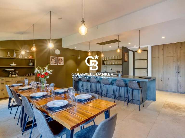 Propriété La Garde-Freinet - 12 chambres - 720m²