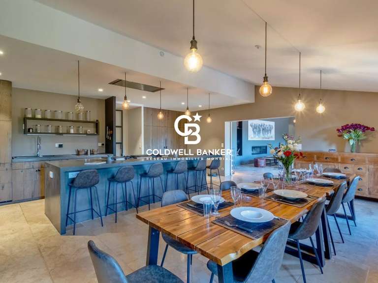 Propriété La Garde-Freinet - 12 chambres - 720m²