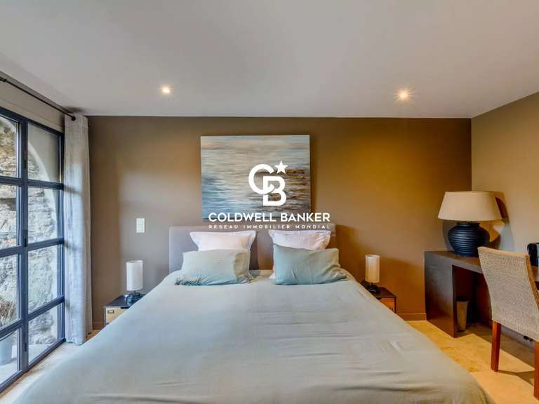 Propriété La Garde-Freinet - 12 chambres - 720m²