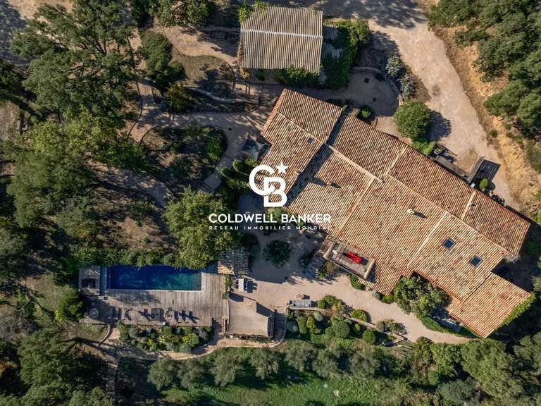 Propriété La Garde-Freinet - 12 chambres - 720m²