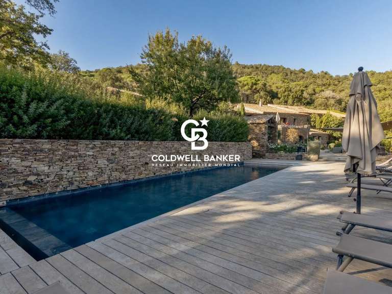 Propriété La Garde-Freinet - 12 chambres - 720m²