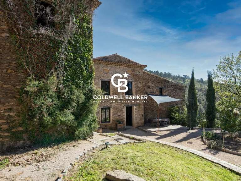 Propriété La Garde-Freinet - 12 chambres - 720m²