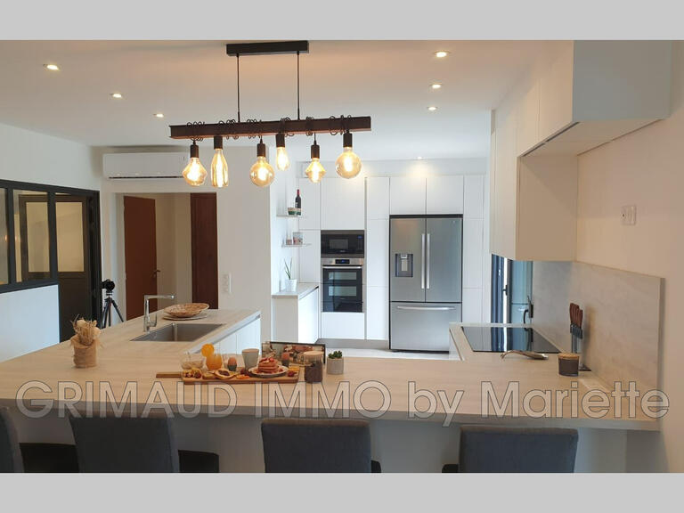 Villa La Garde-Freinet - 4 chambres - 210m²