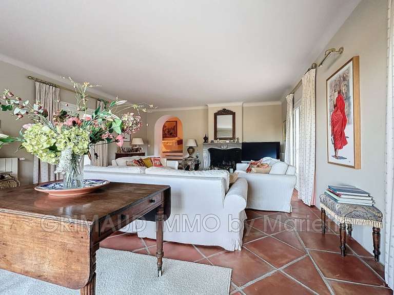 Villa La Garde-Freinet - 5 chambres - 242m²