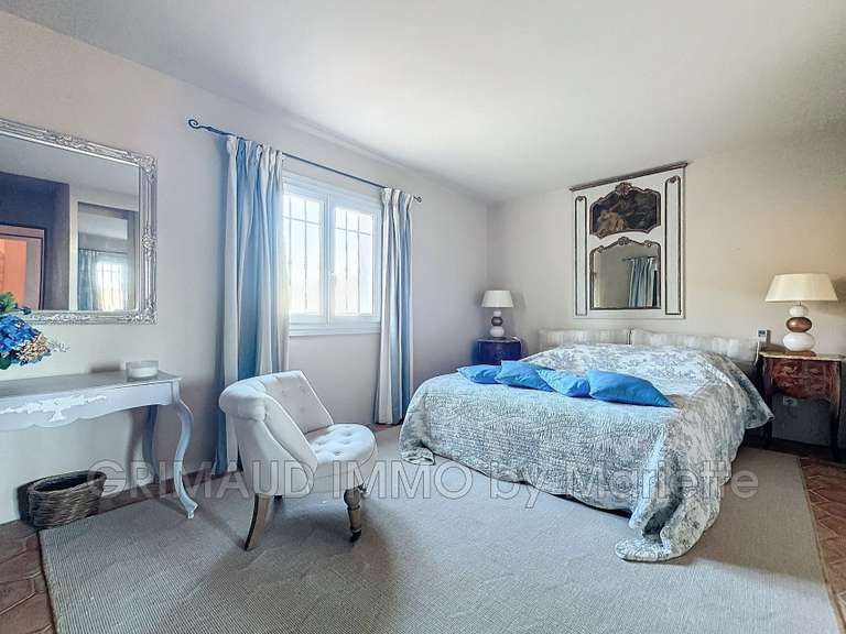 Villa La Garde-Freinet - 5 chambres - 242m²