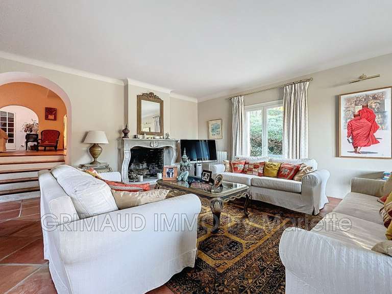 Villa La Garde-Freinet - 5 chambres - 242m²