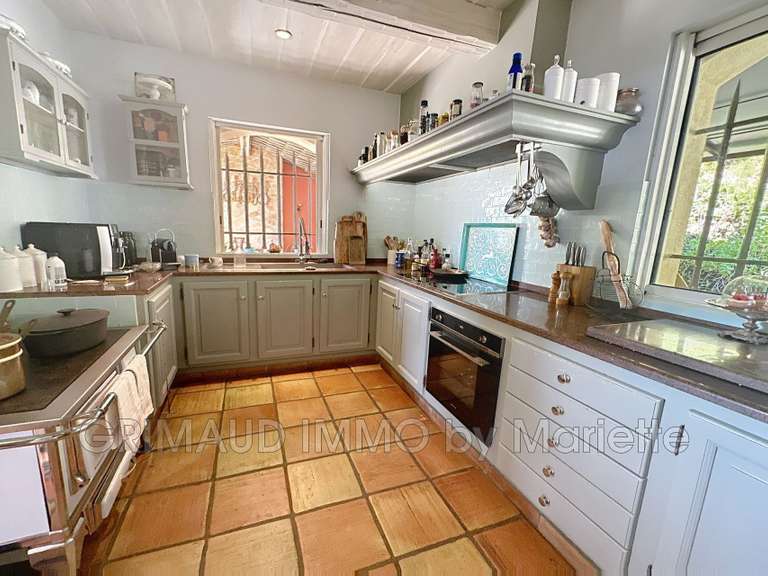 Villa La Garde-Freinet - 4 chambres - 300m²