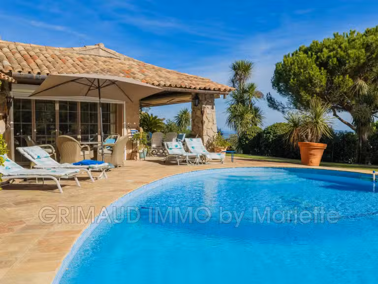 Villa with Sea view La Garde-Freinet - 5 bedrooms - 245m²