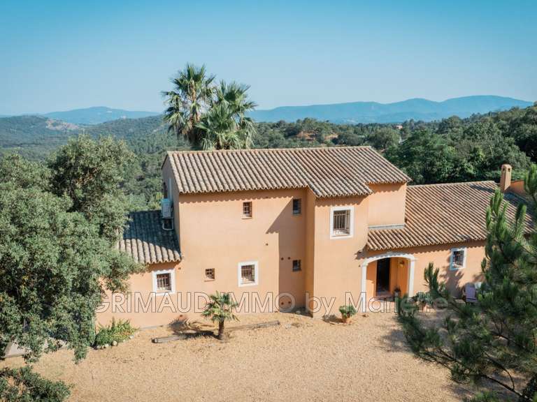 Villa La Garde-Freinet - 4 bedrooms - 210m²