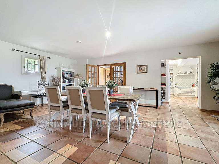Villa La Garde-Freinet - 4 chambres - 210m²