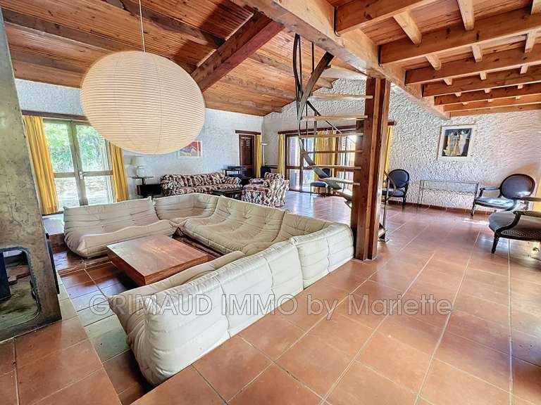 Villa La Garde-Freinet - 7 chambres - 205m²