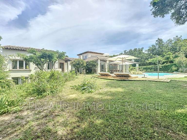 Villa La Garde-Freinet - 5 chambres - 197m²