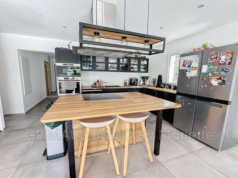 Villa La Garde-Freinet - 5 chambres - 160m²