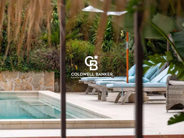 Villa La Garde-Freinet - 4 chambres - 390m²