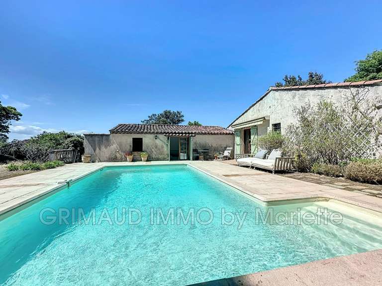 Villa La Garde-Freinet - 4 chambres - 102m²