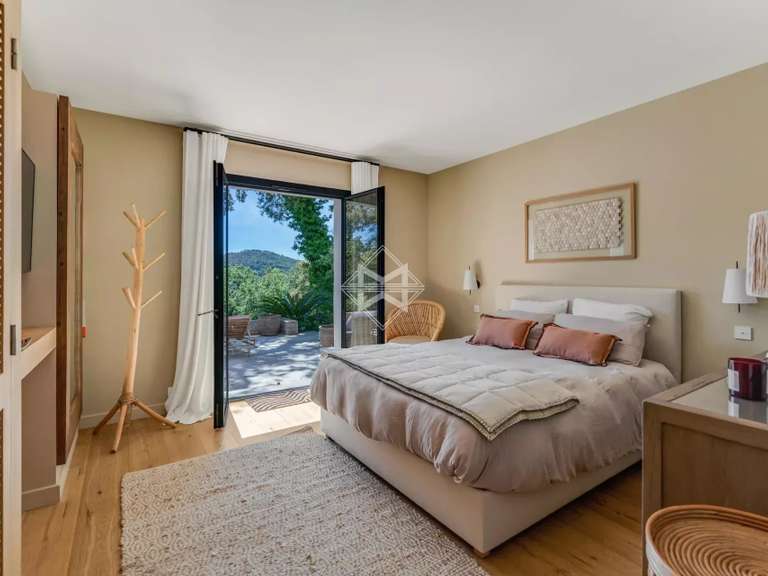 Villa La Garde-Freinet - 4 chambres - 300m²