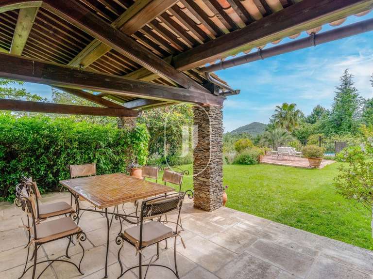 Villa La Garde-Freinet - 4 chambres - 269m²