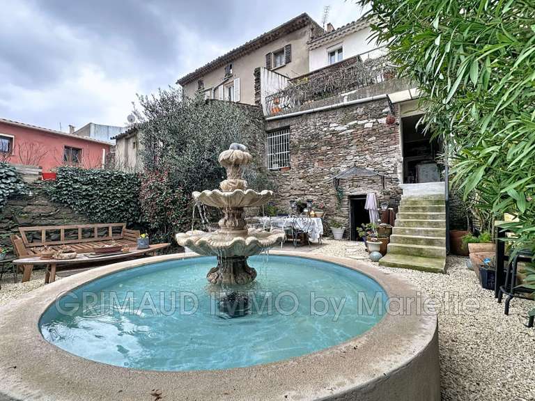 Villa La Garde-Freinet - 6 chambres - 301m²