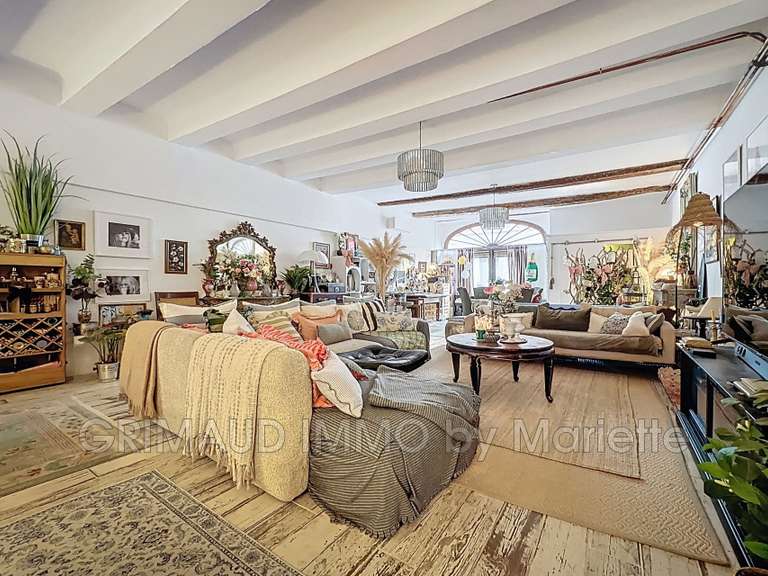 Villa La Garde-Freinet - 6 chambres - 301m²