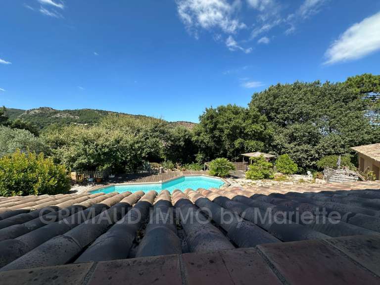 Villa La Garde-Freinet - 5 bedrooms - 214m²