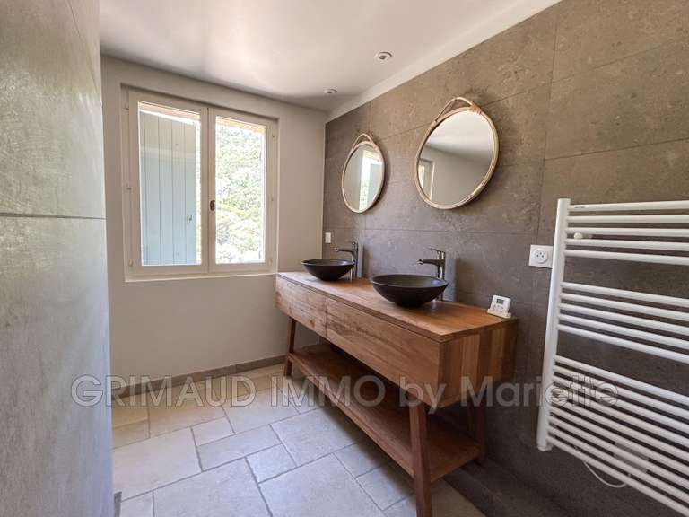 Villa La Garde-Freinet - 5 chambres - 212m²