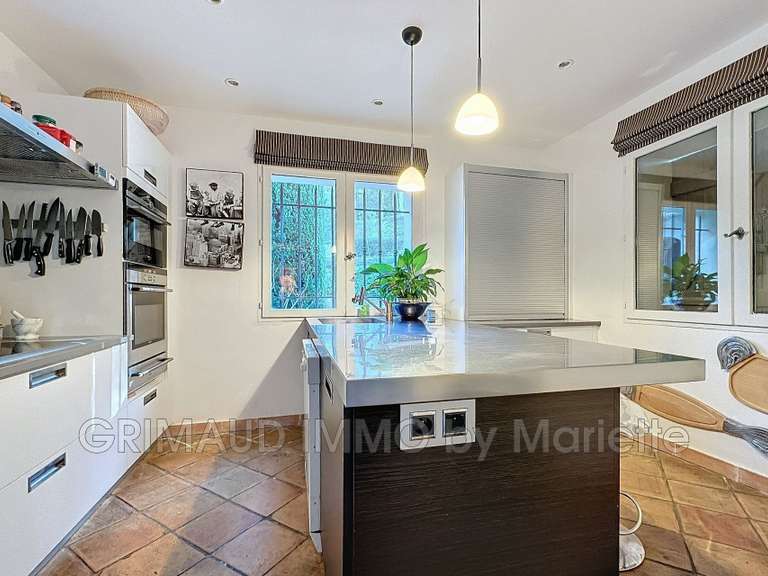 Villa La Garde-Freinet - 5 chambres - 242m²