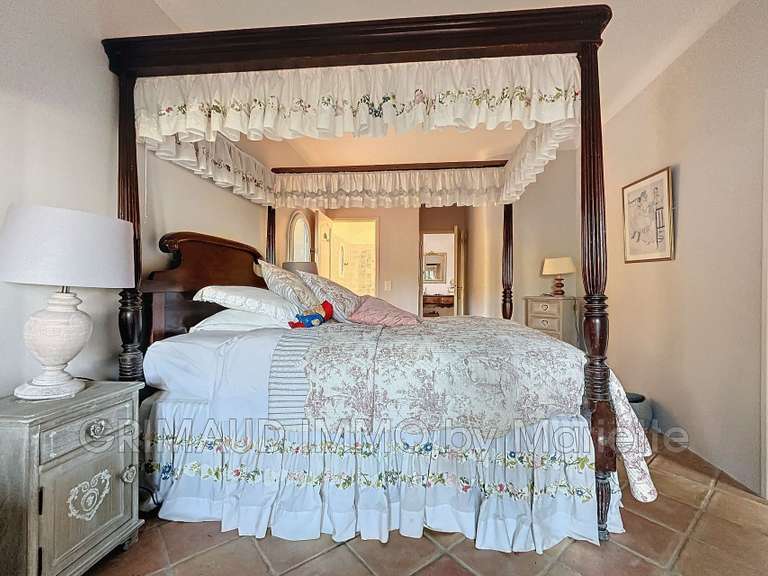 Villa La Garde-Freinet - 5 chambres - 242m²