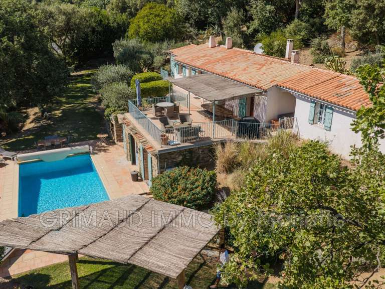 Villa La Garde-Freinet - 5 chambres - 127m²
