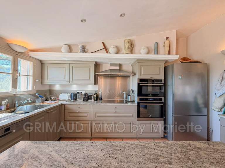 Villa La Garde-Freinet - 5 chambres - 127m²