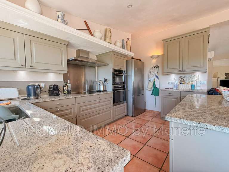 Villa La Garde-Freinet - 5 chambres - 127m²