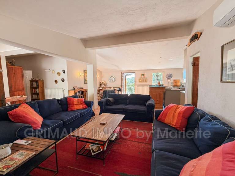Villa La Garde-Freinet - 5 chambres - 127m²