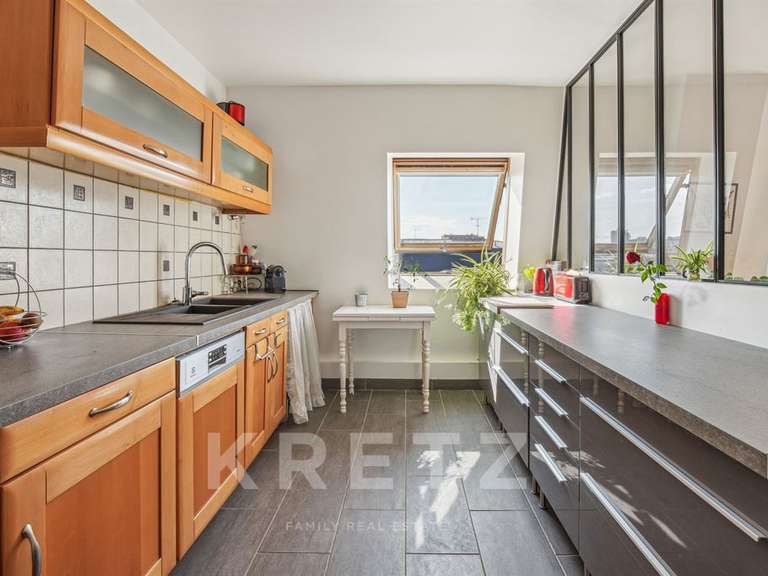 Apartment La Garenne-Colombes - 3 bedrooms - 137m²