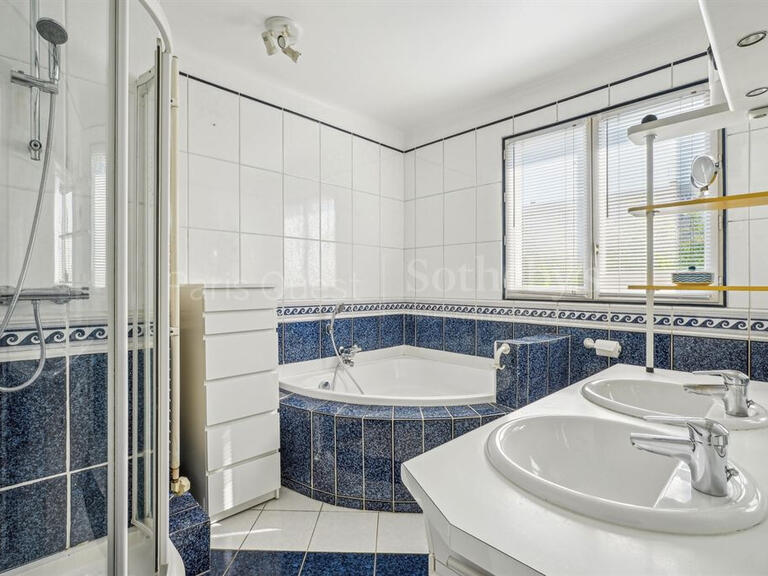 Maison La Garenne-Colombes - 6 chambres - 195m²