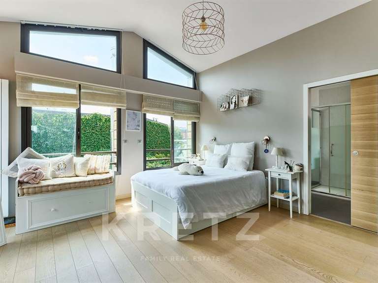 Maison La Garenne-Colombes - 5 chambres - 300m²