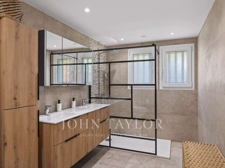 Maison La Gaude - 6 chambres - 170m²