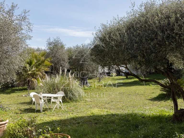 Villa La Gaude - 4 bedrooms - 337m²