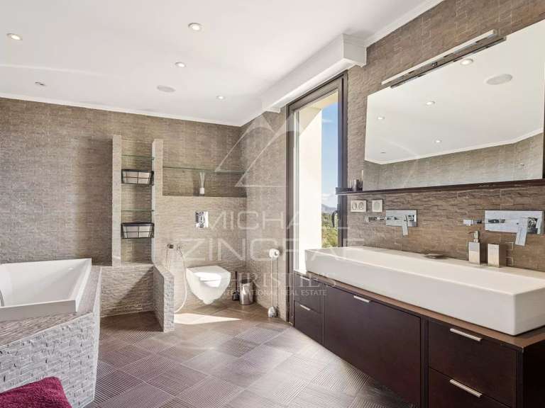 Villa with Sea view La Gaude - 4 bedrooms - 325m²