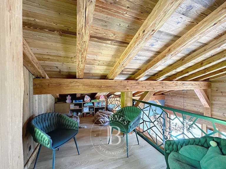 Chalet La Giettaz - 6 bedrooms - 323m²