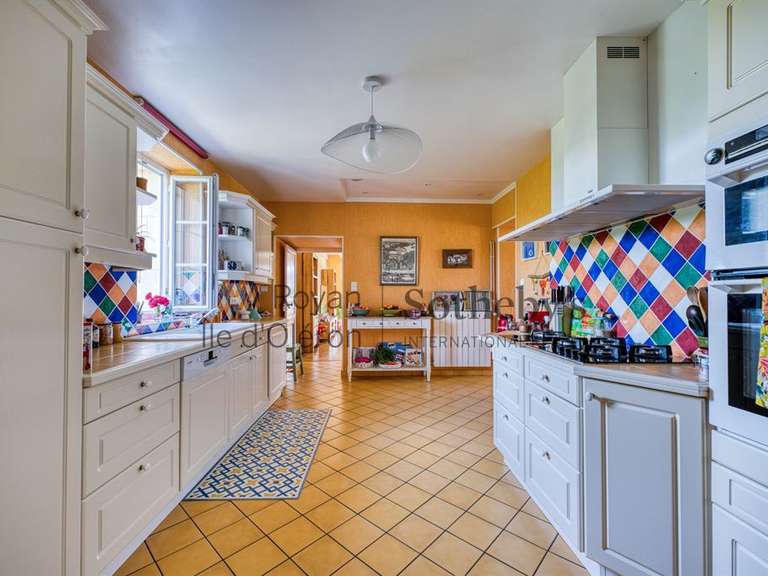 Propriété La Gripperie-Saint-Symphorien - 8 chambres - 450m²