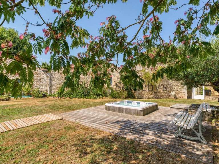 Propriété La Gripperie-Saint-Symphorien - 8 chambres - 450m²